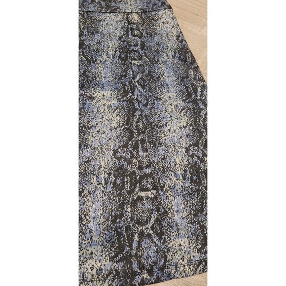 Soho Apparel Blue Black Snake Skin Print Pencil Skirt Women's‎ Size M - Picture 7 of 9